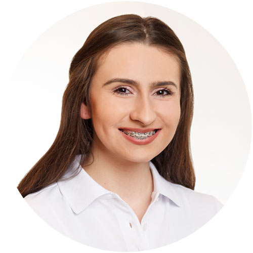 Zahnarztpraxis Katrin Lang - in Regensburg - Das Team - Fjolla Balaj