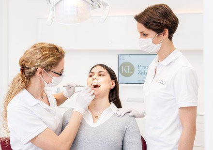 Zahnarztpraxis Katrin Lang - in Regensburg - Dentalhygiene und Prophylaxe - professionelle Zahnreinigung